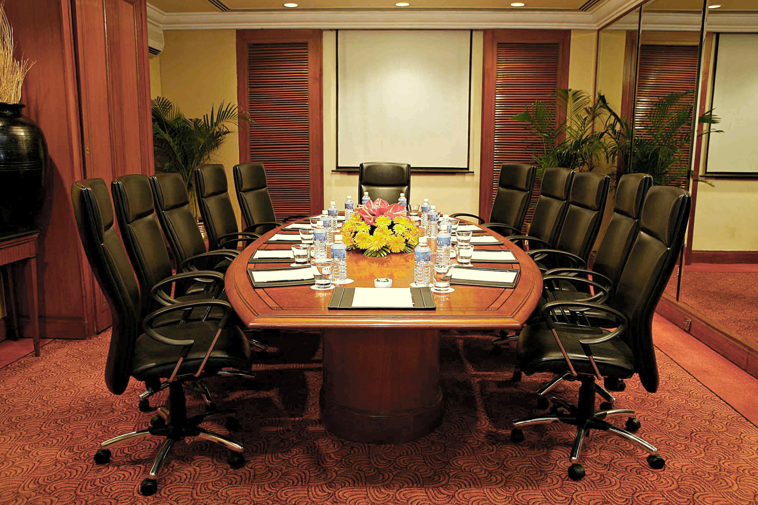 Eros New Delhi, Nehru Place 5*